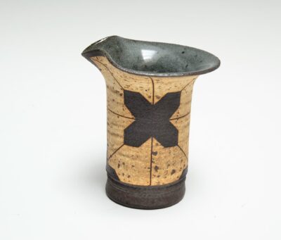 Pourer with Camino Pattern